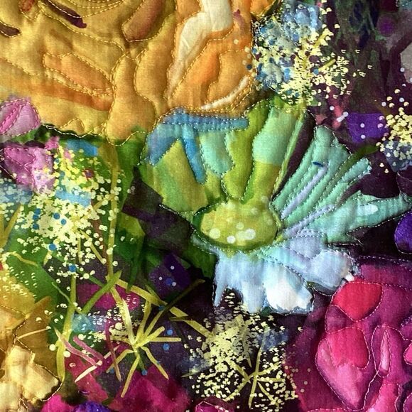 NWT. Color of Flowers Hand Crafted Quilted Wall Art - Picture 8 of 11